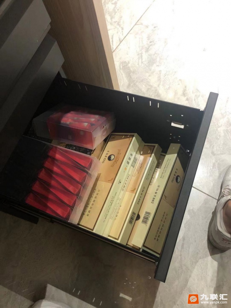 黄鹤楼(平安久久)