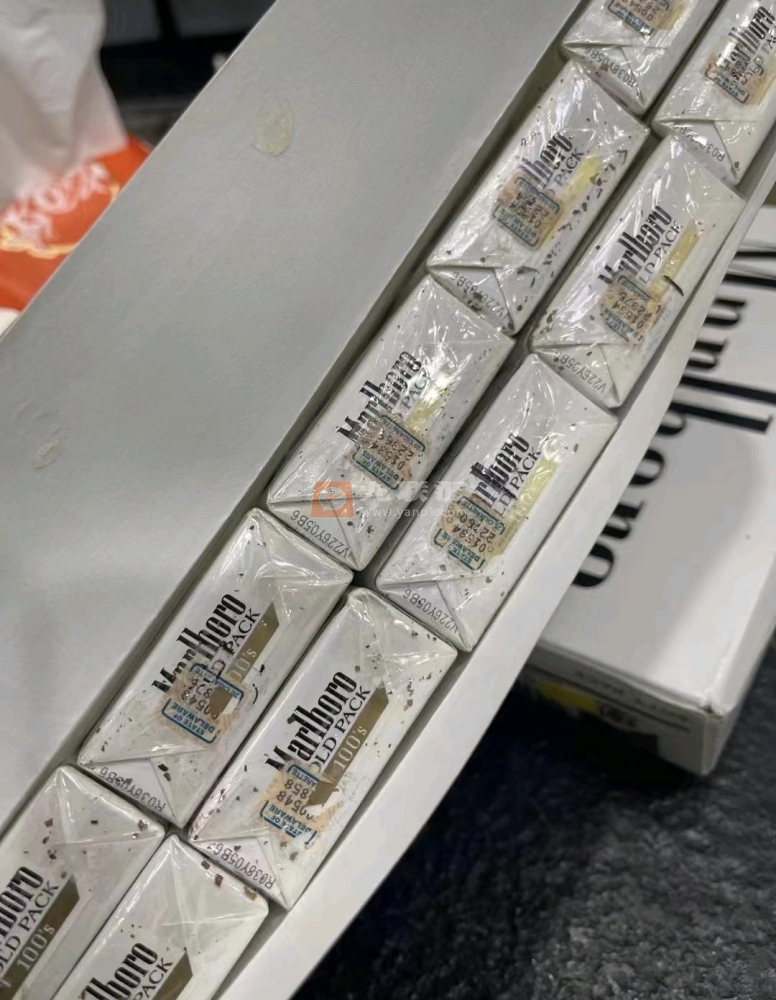 万宝路(美税软白100s)