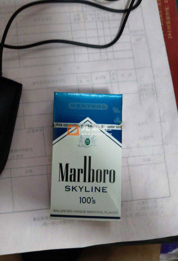 万宝路(硬蓝薄荷天际线100S美版)