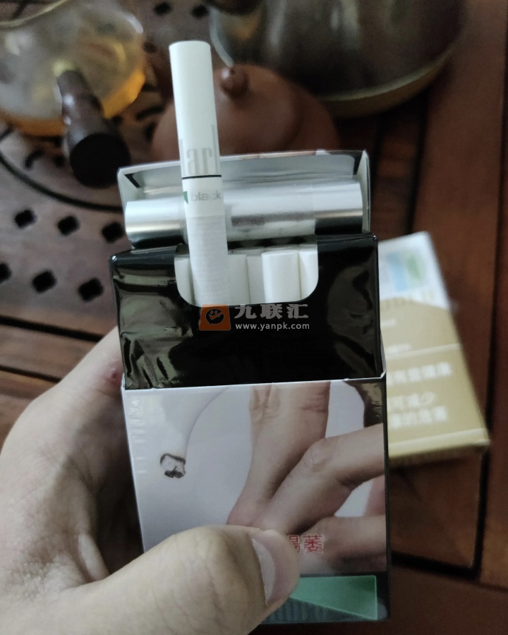 万宝路(白绿香港免税版)相册 99055_15281