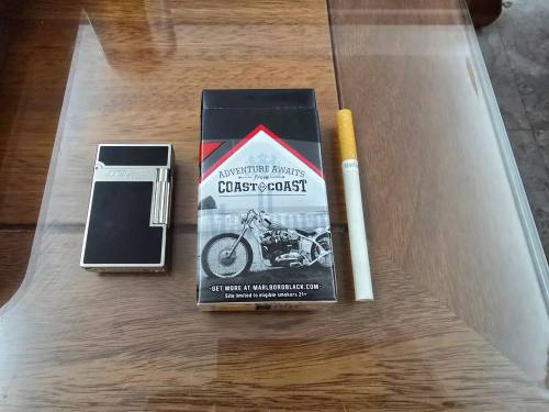 万宝路(硬黑100s 犹他州含税版)相册 