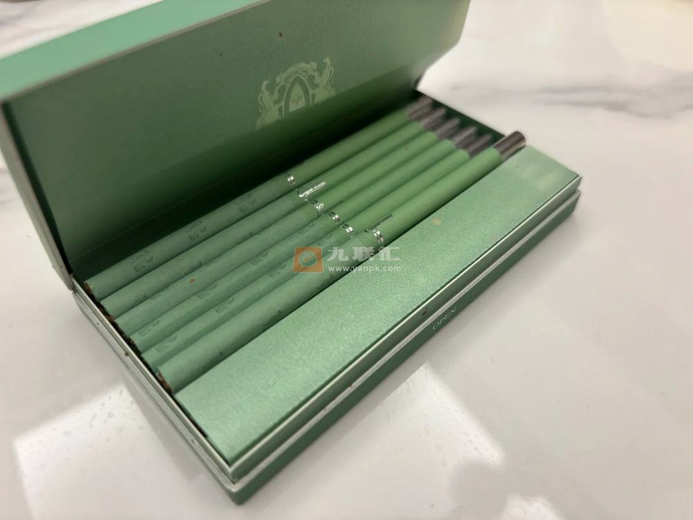 卡比龙(总裁抹茶绿亚太版)相册 114984_58960