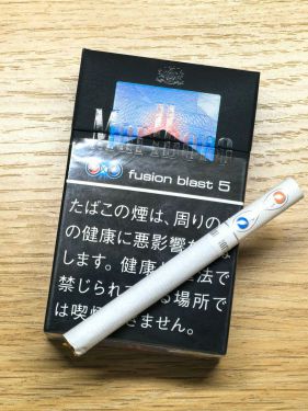 万宝路(水蜜桃双爆珠8mg日免版)相册 