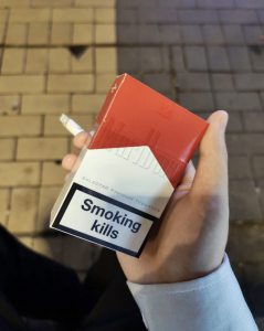 万宝路(硬红欧盟版)