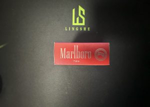 万宝路(硬红72S美税版)